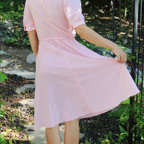 50's style baby pink pinstripe dress - Picture 6 of 8
